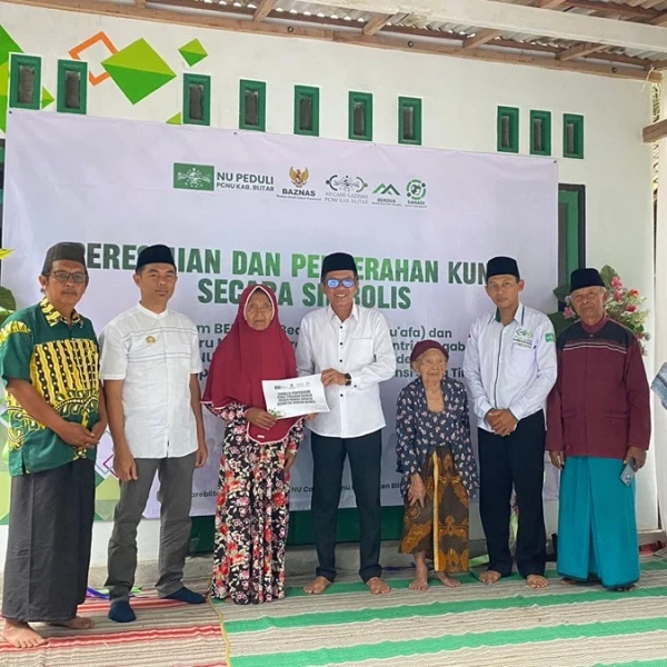 NU Care-LAZISNU Blitar Resmikan Program Bedah Rumah Dhuafa