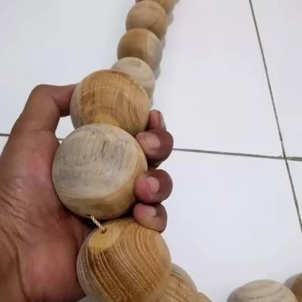 Cerpen: Tasbih Ajengan Asep