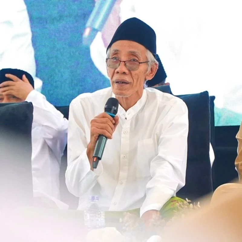 Rais Syuriyah PWNU Jateng Tekankan Khidmah di NU Kedepankan Adab Pesantren