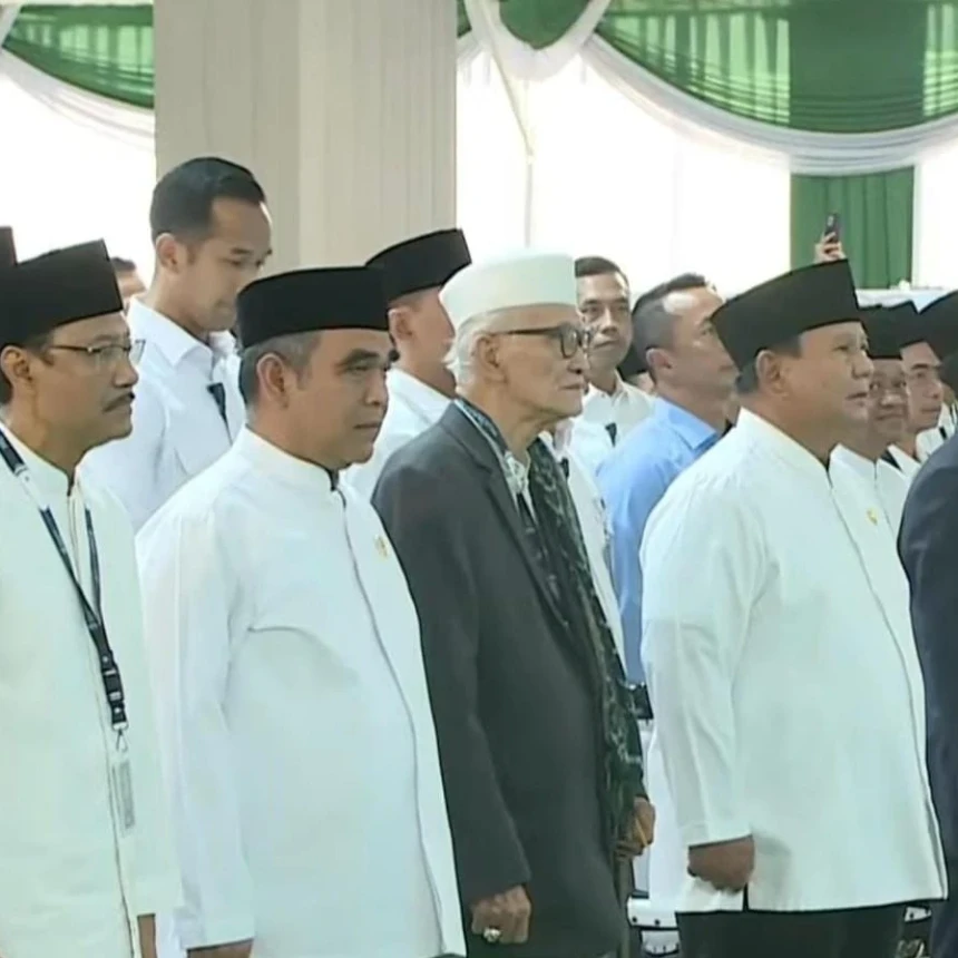 Thalaal Badru Iringi Kedatangan Presiden Prabowo di Muktamar Ke-35 NU