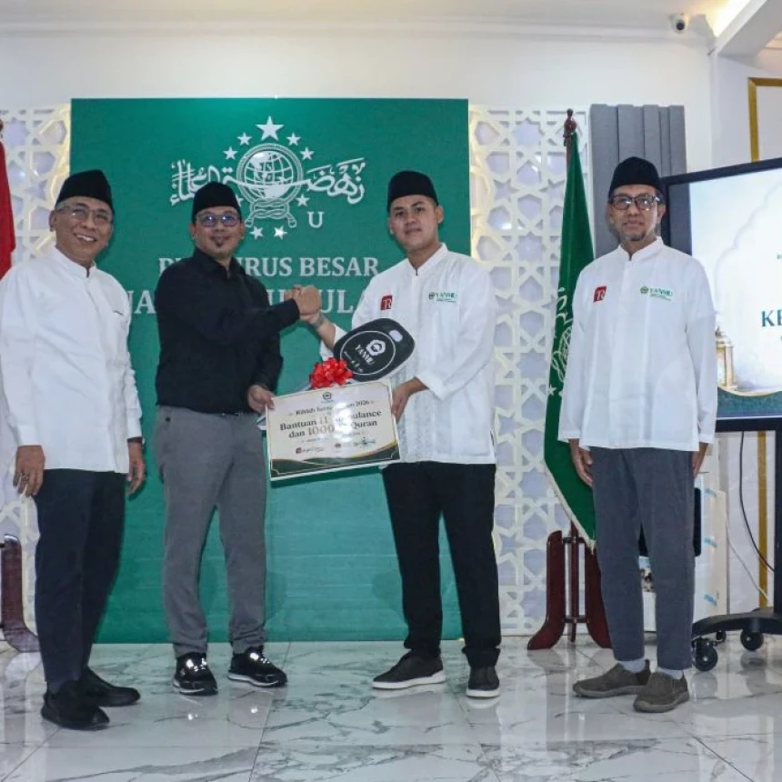 Melalui PBNU, YANMU Salurkan 11 Ambulans dan 1000 Al-Quran untuk PWNU dan PCNU