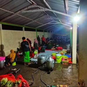 Banjir di Pasuruan Surut, Relawan NU Tetap Bantu Warga