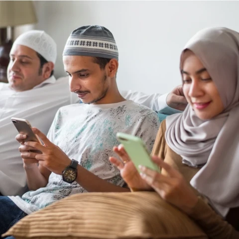 Kultum Ramadhan: Tips Memilih Rujukan Agama di Media Sosial