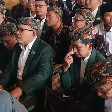 Pelantikan PCNU Kabupaten Cirebon Dilakukan ala Keraton, Begini Prosesinya