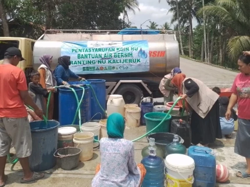 NU Care-LAZISNU Cilacap Salurkan Bantuan Air Bersih 912,2 Ribu Liter