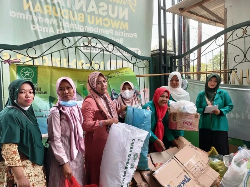 Fatayat NU di Sidoarjo Kumpulkan Barang Bekas untuk Kemandirian Organisasi