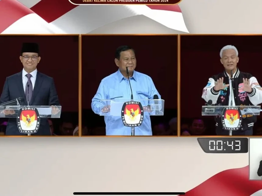 Saat Anies, Prabowo, dan Ganjar Saling Beri Pesan Menyentuh di Debat Terakhir