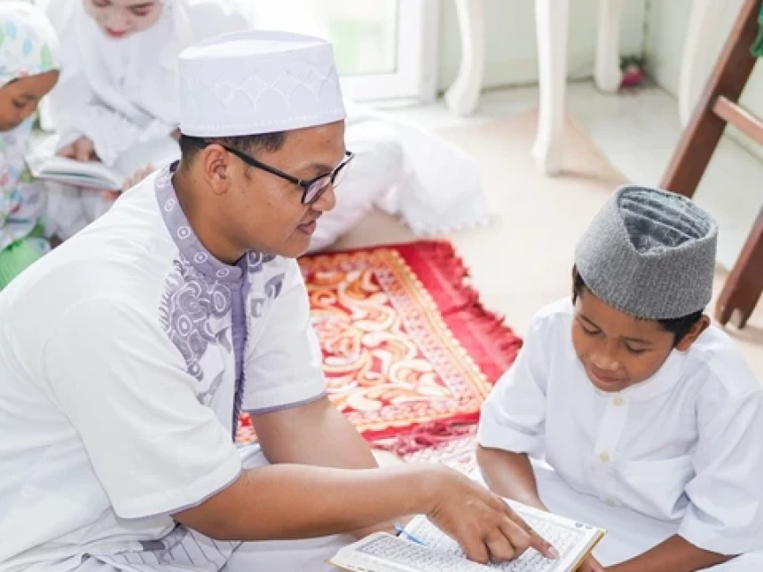Khutbah Jumat Bahasa Jawa: Pentinge Pendidikan Agama ing Keluarga