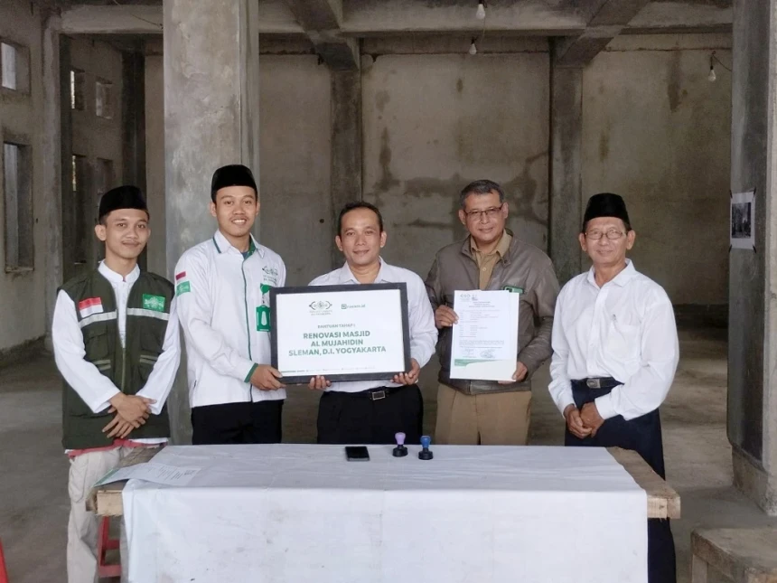 NU Care-LAZISNU Bantu Biaya Renovasi untuk Masjid Tua di Sleman