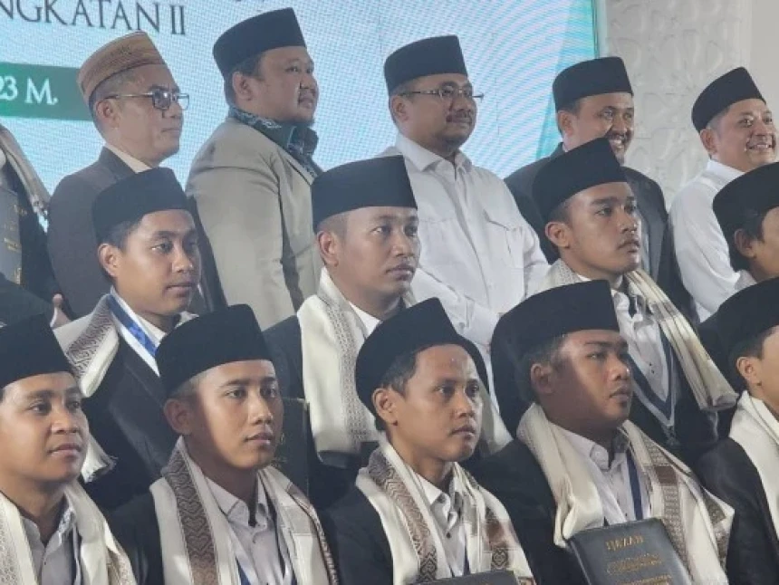 Pesan Menag Yaqut ke Wisudawan Ma’had Aly Nurul Cholil: Jaga Tradisi, Kembangkan Teknologi