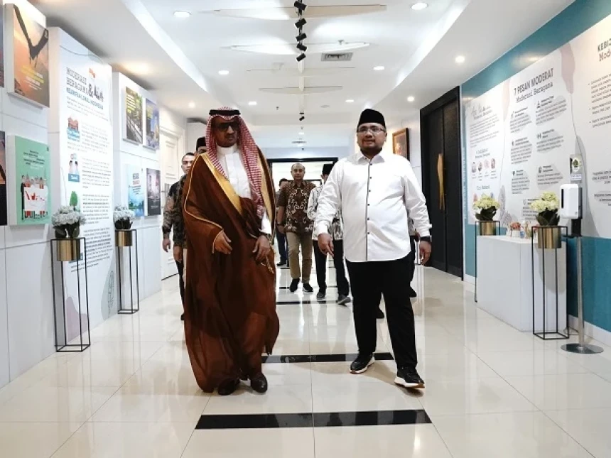 Saling Apresiasi soal Haji, Menag Yaqut dan Dubes Saudi Bahas Sinergi Industri Halal