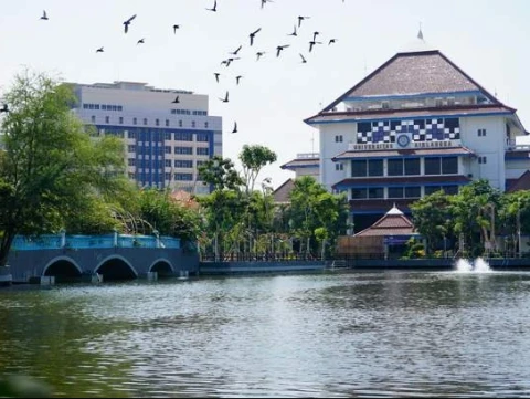 Beda dengan PTN Lain, Unair Surabaya Tak Naikkan UKT untuk Mahasiswa Baru