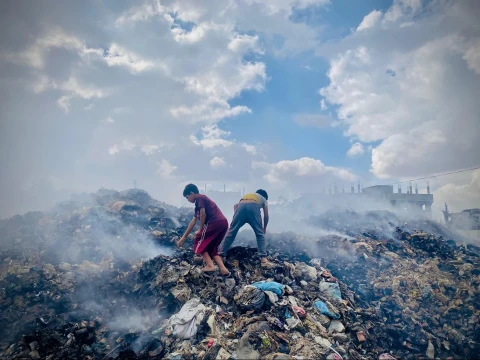 330 Ribu Ton Sampah Menumpuk di Gaza Jadi Ancaman Besar bagi Kesehatan Warga Palestina
