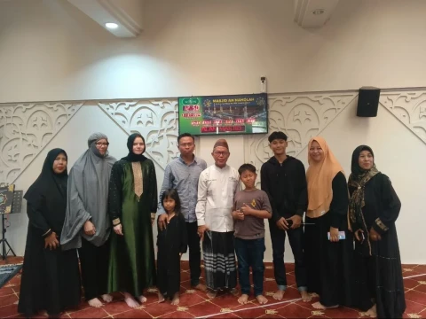 Warga Jerman Ini Datang ke Indonesia demi Masuk Islam di PBNU