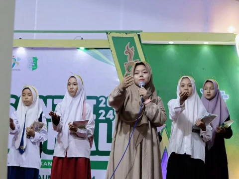 Hari Santri 2024, Pesantren Kauman Lasem Gelar Lomba Pidato Bahasa Krama hingga Pentas Seni