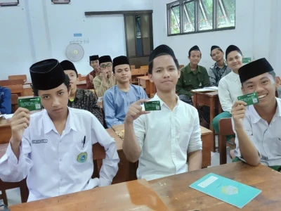 Muallimin Muallimat Bahrul Ulum Terapkan Absensi Digital