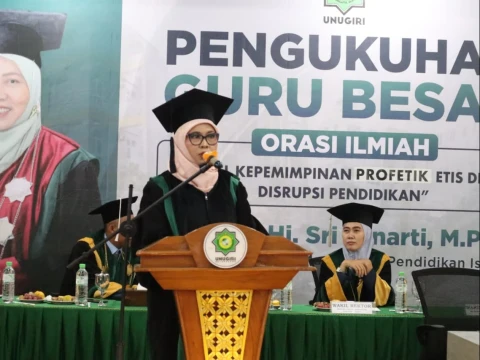 Dikukuhkan Jadi Guru Besar Pertama di Unugiri, Prof Sri Minarti Sampaikan Implementasi Kepemimpinan Profetik Etis