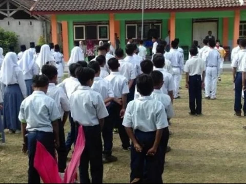 P2G Nilai Wacana Pemerintah Bangun Sekolah Rakyat bagi Anak Miskin Belum Jadi Solusi