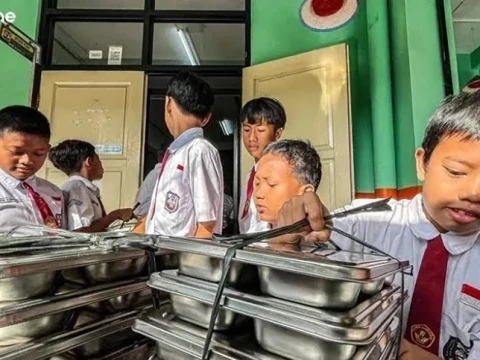 Suara Ibu Indonesia Desak Moratorium MBG karena Tak Sesuai dengan Standar Kelayakan Pangan