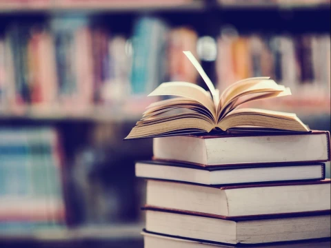 Tindakan Polisi Sita Buku Milik Aktivis Dinilai sebagai Bentuk Kemunduran Demokrasi di Indonesia