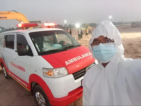 Fathurrahman, Penyuluh Agama yang Berdakwah dari Balik Setir Ambulans