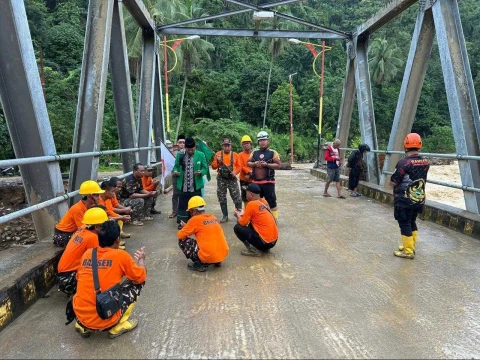 Cerita Relawan NU Padang: Seorang Ibu Datang ke Posko Minta Doakan Anaknya yang Hilang