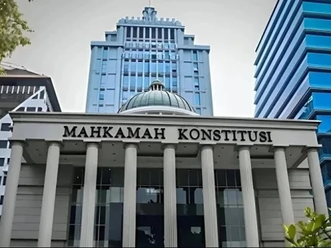 Anggaran MBG Pakai Dana Pendidikan Digugat ke MK, Akademisi: Semoga Dikabulkan