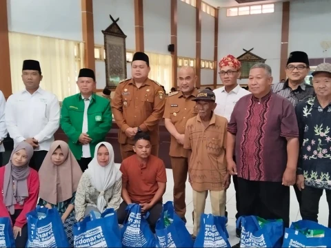 NU Care-LAZISNU Serahkan Bantuan Mobil Operasional dan Gerobak UMKM di Bungo Jambi