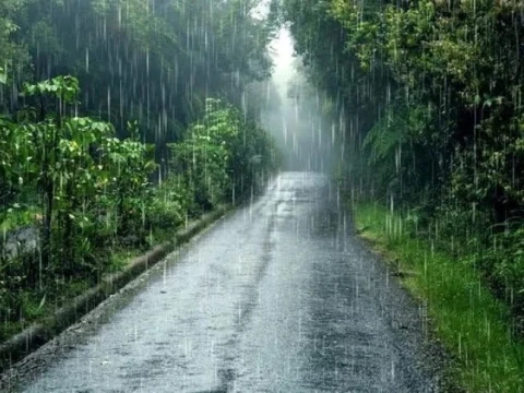 Masuk Musim Kemarau tapi Mengapa Hujan hingga Banjir Masih Terjadi? Begini Penjelasannya