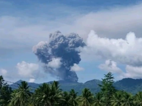 Erupsi Gunung Dukono Halmahera, 3 Orang Meninggal Dunia dan 10 Korban Luka-Luka