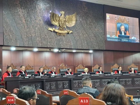 Tak Jadi Lewat DPRD, MK Putuskan Pilkada Tetap Digelar Secara Langsung