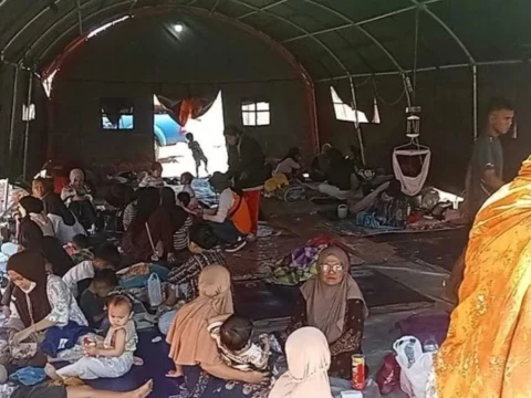 Data Terkini Gempa NTT: 87 Meninggal Dunia, 1.298 Luka-Luka, dan 150 Ribu Warga Mengungsi