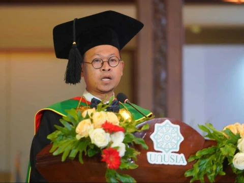 Wisuda ke-12, Rektor: Unusia Komitmen Bangun Pendidikan Inklusif
