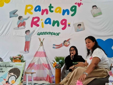 Mikroplastik Masuk Air Minum, Bahaya Plastik Tak Berhenti di Tempat Sampah