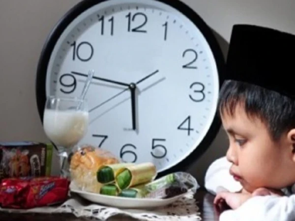 Hukum Niat Puasa Ramadhan di Siang Hari
