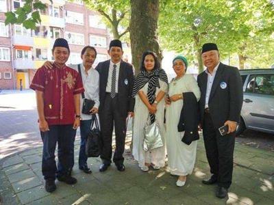 Komunitas Muslim Ini Peringati Hari Raya Kurban Tanpa Kurban
