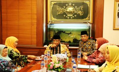 Gelar Kongres Bulan Ini, Muslimat NU Sowan PBNU