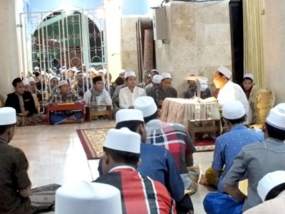 Kemuliaan Guru dan Orang Berilmu dalam Al-Qur'an dan Hadits 