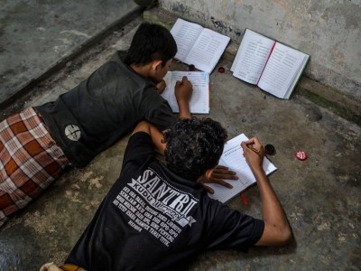 Keutamaan Menuntut Ilmu di Tengah Pencegahan Covid-19