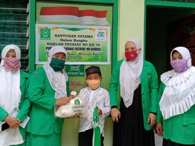 200 Yatama Terima Santunan Simbolis Jelang Harlah Ke-70 Fatayat NU Kudus 