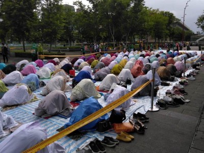 Shalat Idul Fitri di Taiwan Secara Bergelombang