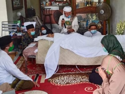 KH Asror Mukrom, Aktivis NU Depok Tutup Usia