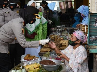 Fatayat dan Polres Kota Banjar Sosialisasikan Protokol Kesahatan