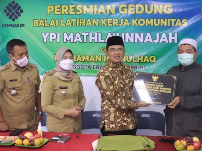 Anggota Komisi VIII DPR: Pesantren Harus Terus Adaptif dengan Perkembangan Zaman