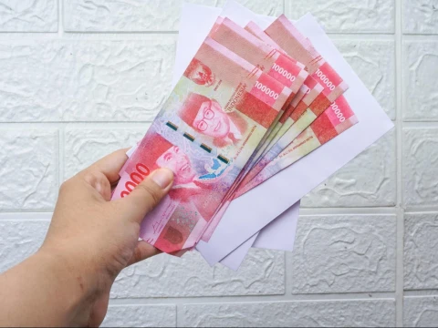 Mengambil Keuntungan dari Uang Organisasi Tanpa Izin, Apakah Berdosa?