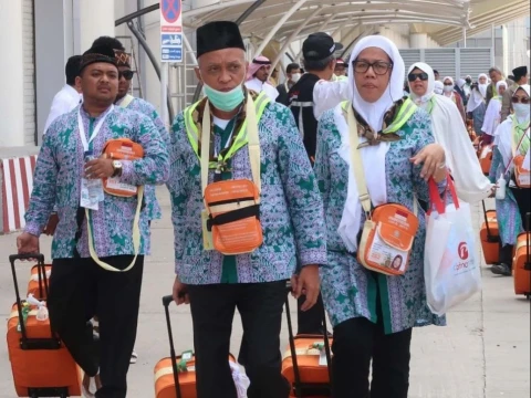 Tak Perlu Antre di Bandara, 29.126 Jamaah Haji Indonesia Terima Layanan Fast Track