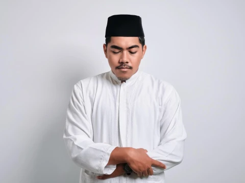 Benarkah Tidak Shalat Membuat Seseorang Menjadi Kafir? Ini Penjelasan Ulama