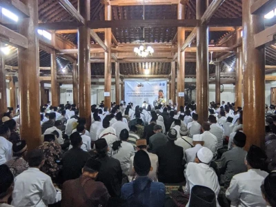 Jelang Hari Santri 2026, Himasal Ponorogo Gelar Silaturahim Masyayikh dan Ijazah Kubro