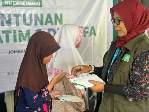 135 Anak Yatim di Sekitar Lokasi Muktamar Ke-35 NU Terima Santunan NU Care-LAZISNU