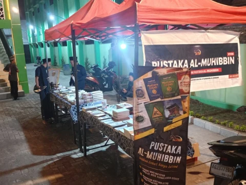 Stan Pustaka Al-Muhibbin Hadirkan Koleksi Karya Kiai dan Produk Santri di Muktamar Ke-35 NU